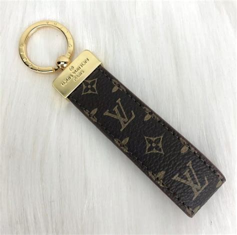 chain for louis vuitton 6 key holder hacks|authentic louis vuitton key chains.